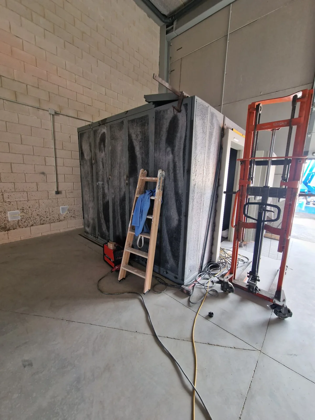 Montaje de cámara acorazada modular en Madrid
